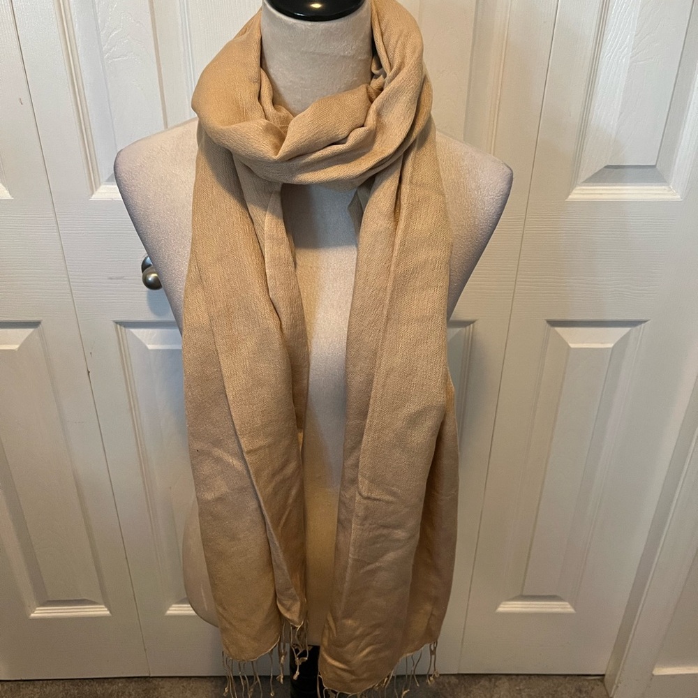 Beige Pashmina-Style Scarf 70% Cashmere 30% Silk